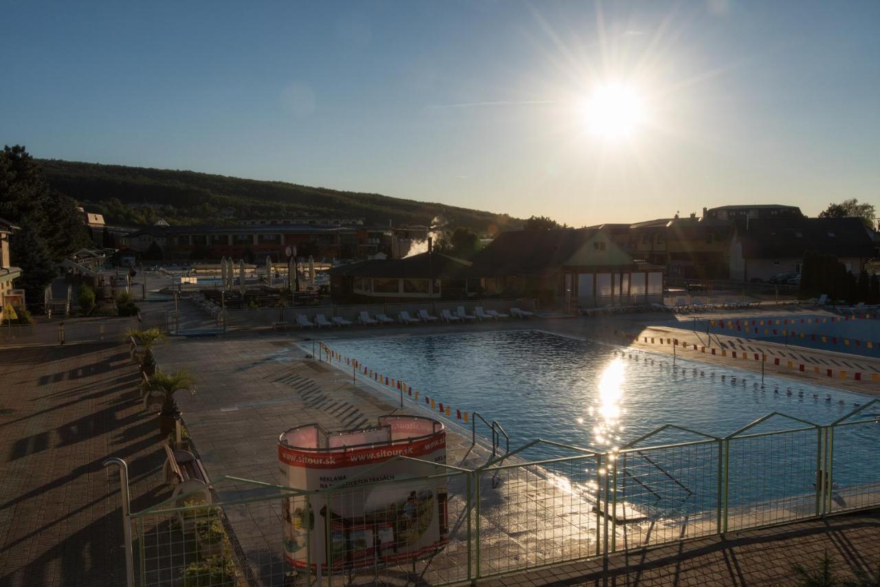 Privat Arcadia Apartment Podhajska Luaran gambar