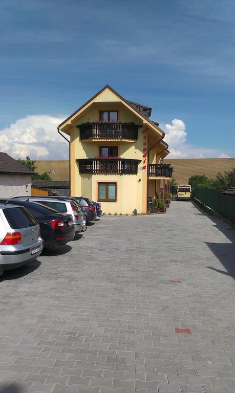 Privat Arcadia Apartment Podhajska Luaran gambar