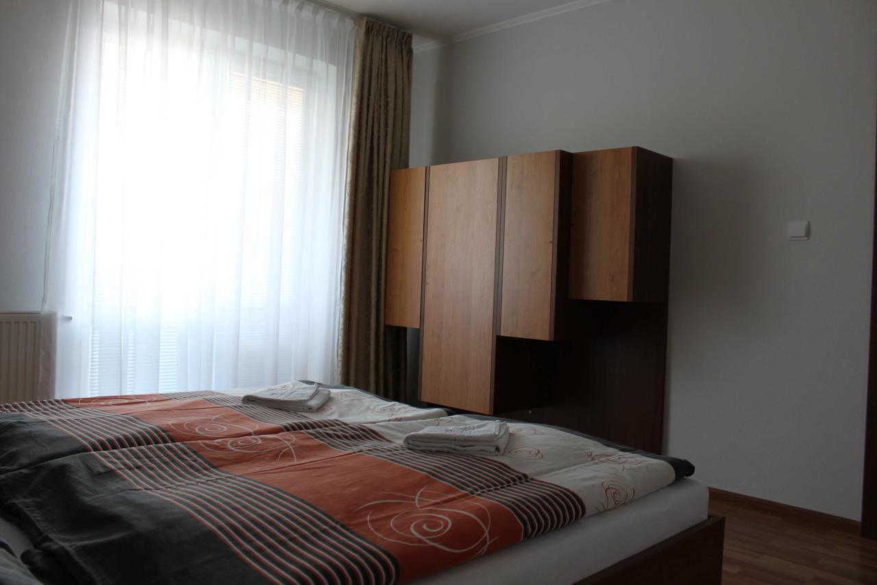 Privat Arcadia Apartment Podhajska Luaran gambar