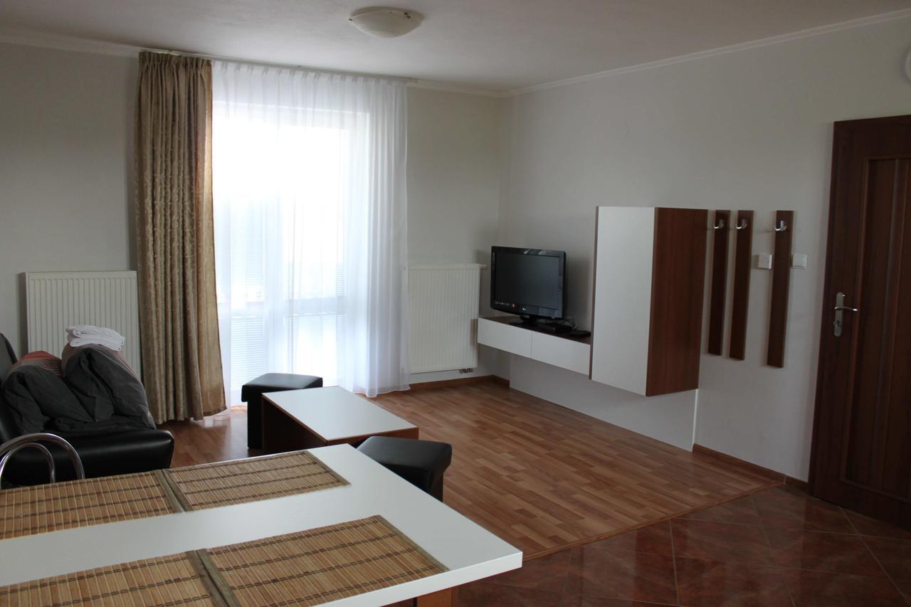 Privat Arcadia Apartment Podhajska Luaran gambar