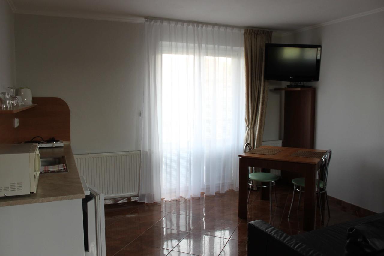 Privat Arcadia Apartment Podhajska Luaran gambar