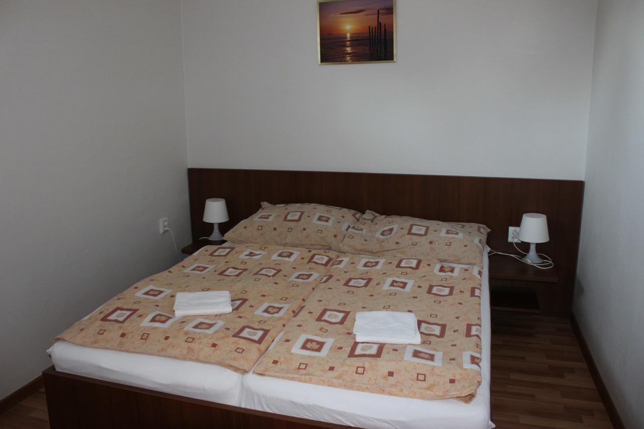 Privat Arcadia Apartment Podhajska Luaran gambar